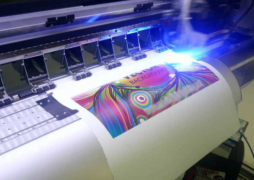 Ketahui Perbedaan Mesin Printer UV dengan Mesin DTF