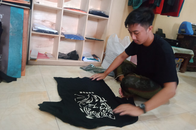 Bahan Kaos untuk Hasil Sablon yang Bagus