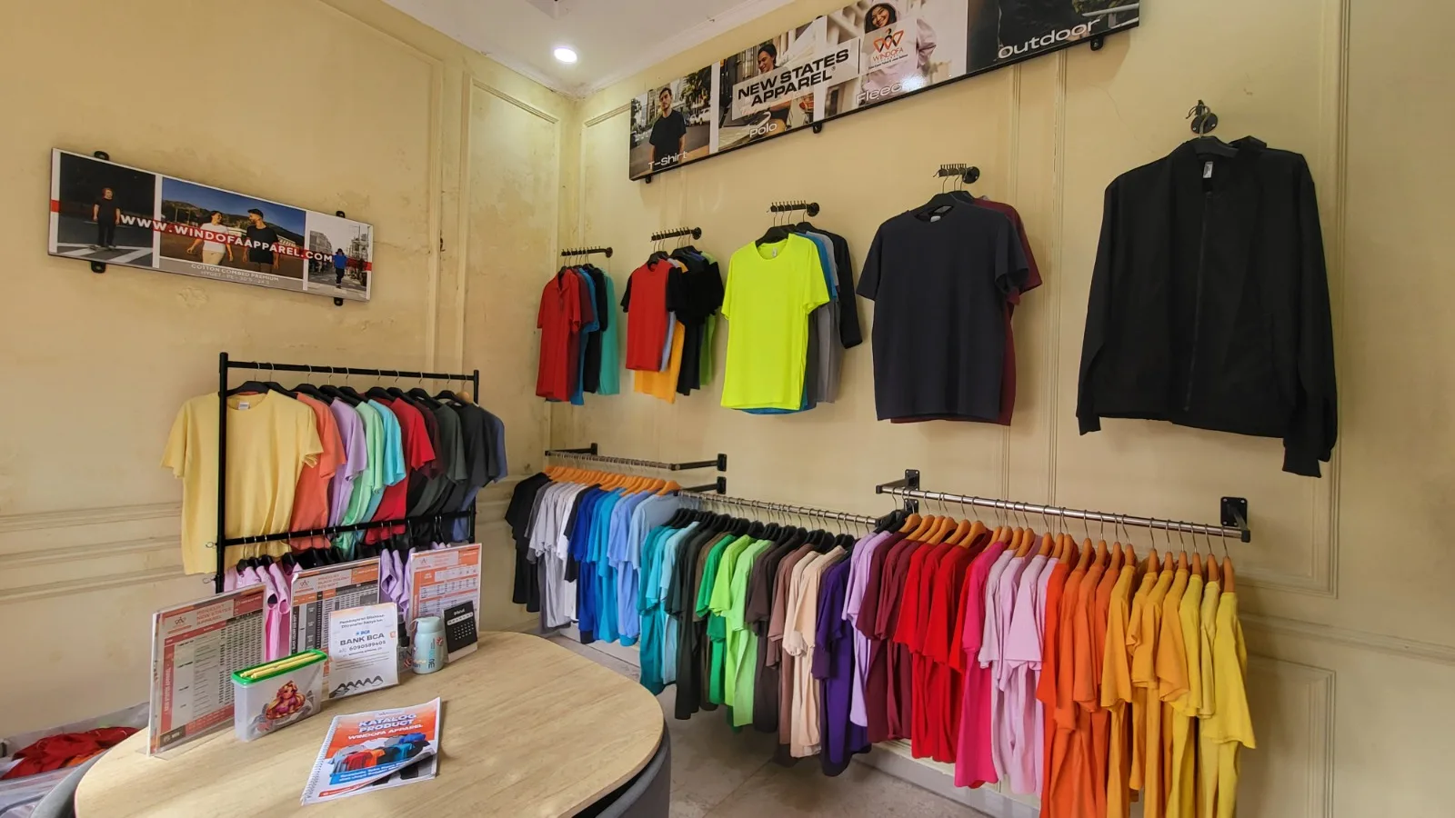 Kaos Polos Cotton Combed: Kenali Jenis, Ketebalan, dan Karakteristiknya